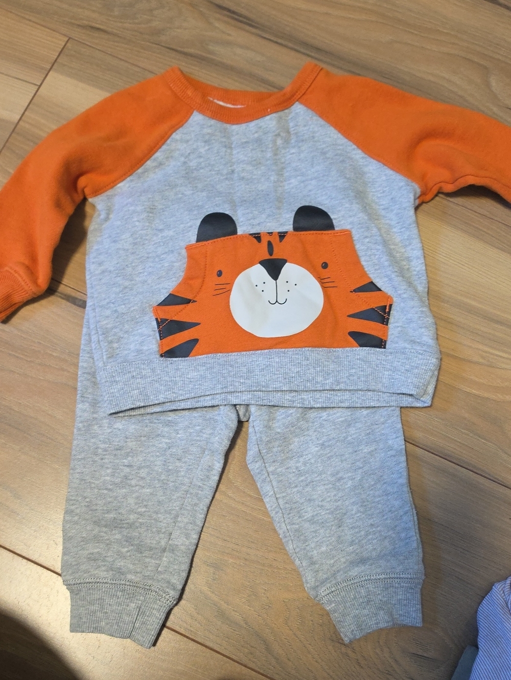 Carter's Gray and Orange Tiger Pocket Kids Matching Set